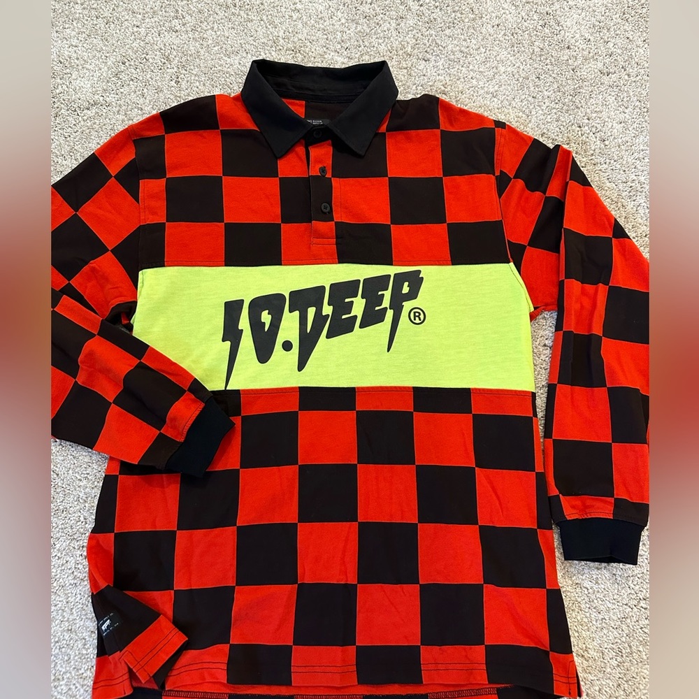 10 Deep Sz L Button Down Longsleeve Shirt